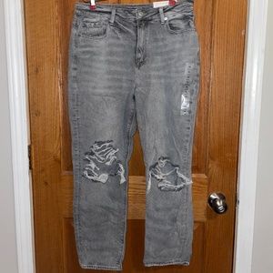 American. Eagle Grey Mom Jean